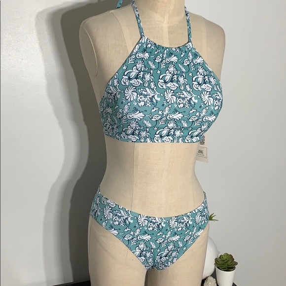 Other - Two Piece Paisley Swimsuit 📦 (S-14)
